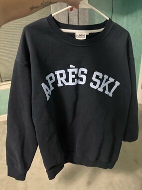 Crewneck sweatshirt